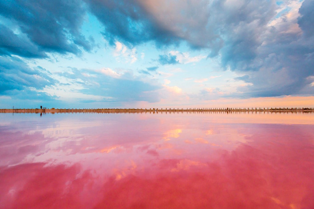 Розовое озеро в крыму Евпатория
